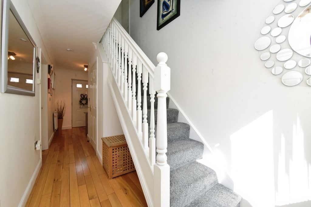 Property photo 3 of 23 Photo