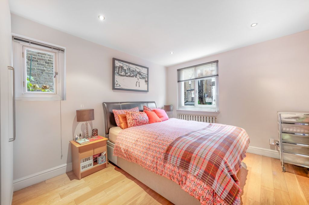 Property photo 3 of 8