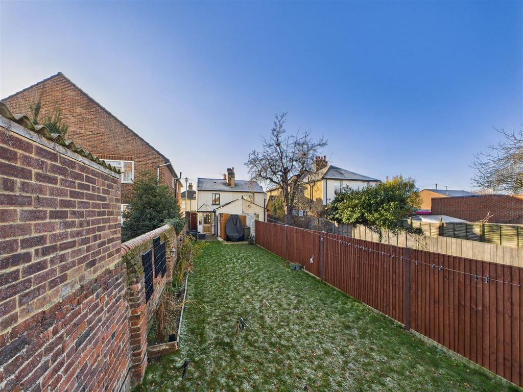 Property photo 2 of 19