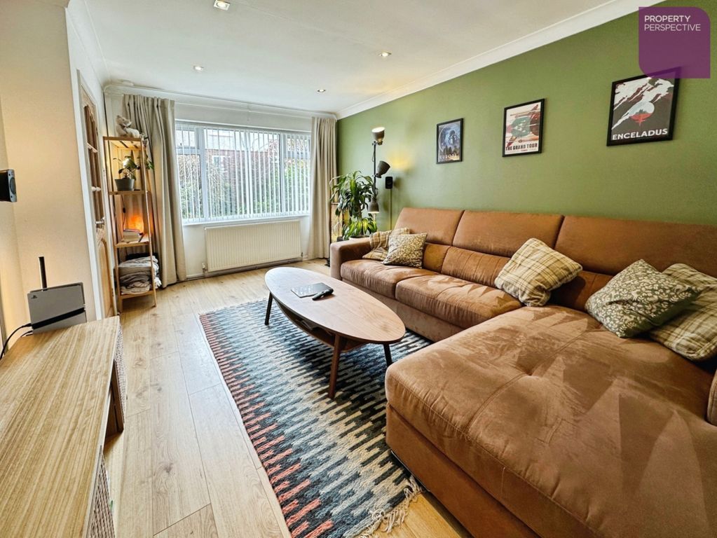 Property photo 2 of 12 Pbox-Img.Jpg