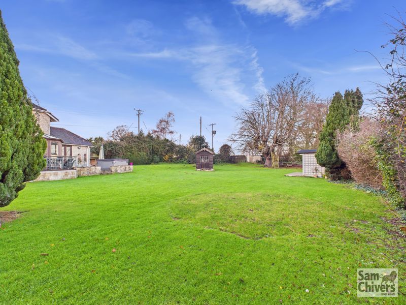 Property photo 2 of 29 Photo 9