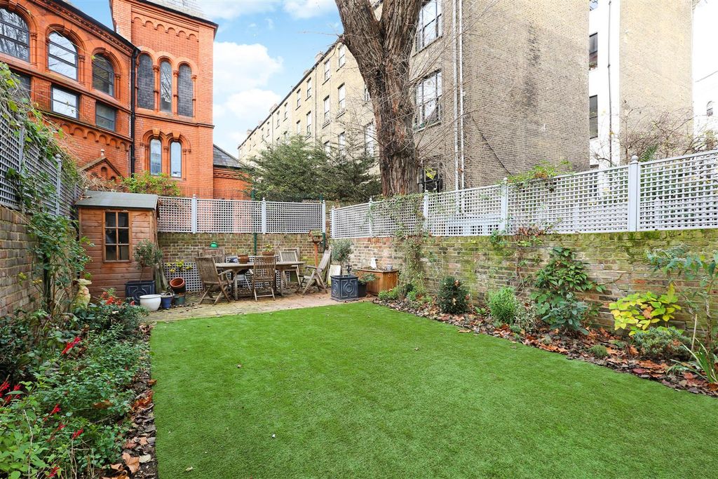 Property photo 3 of 7