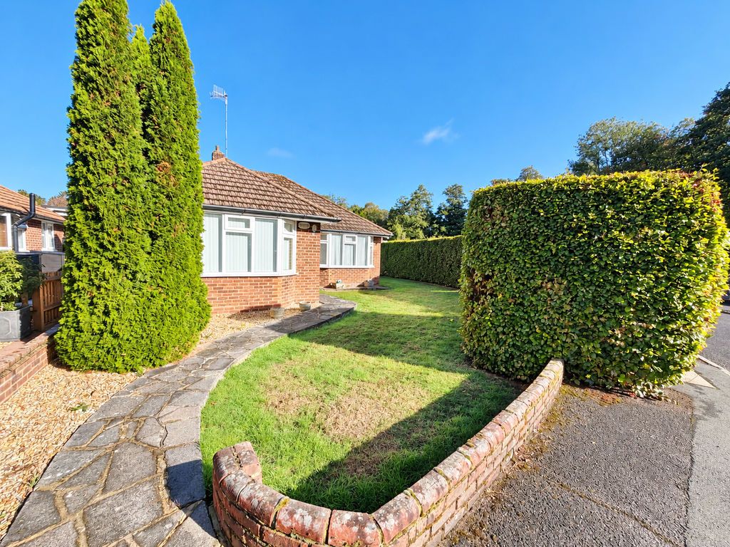 Property photo 1 of 19 Photo 9