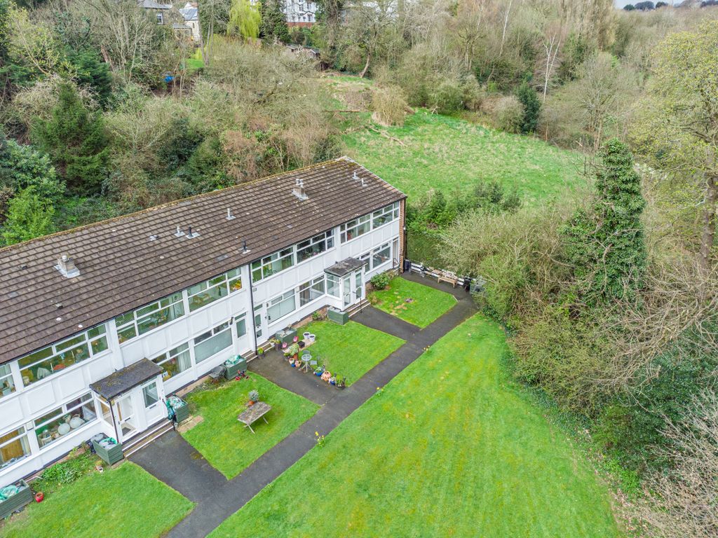 Property photo 1 of 20 Front