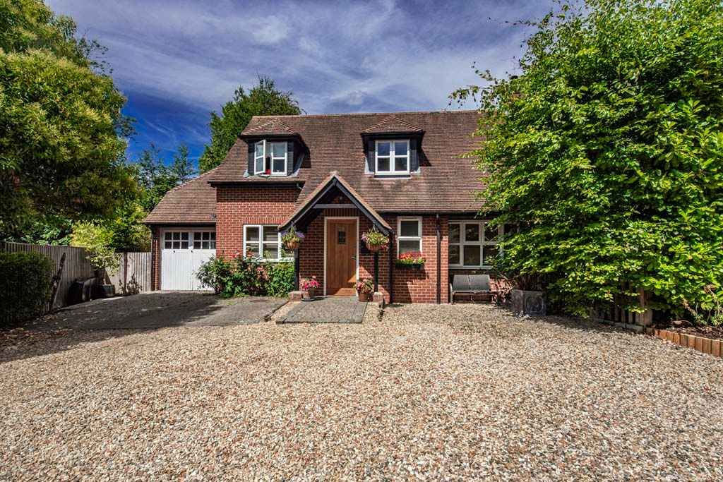 Property photo 1 of 16