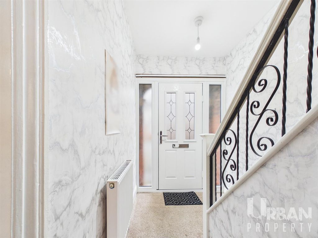 Property photo 2 of 11 Cam03038G0-Pr0224-Still011.Jpg