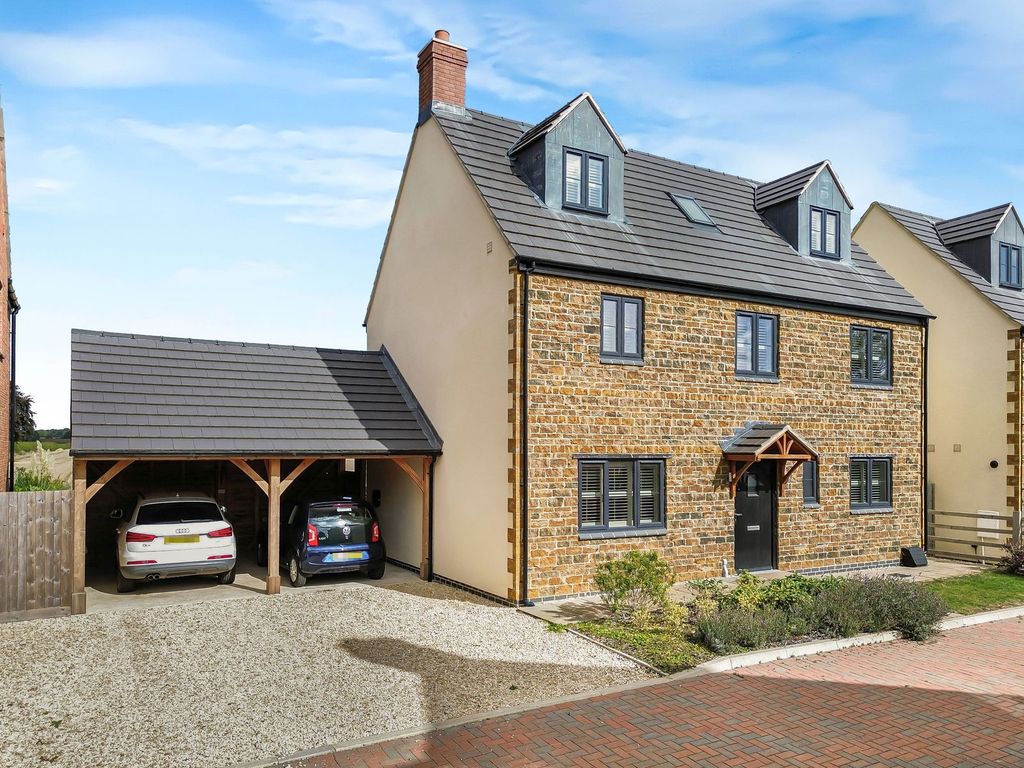 Property photo 1 of 28