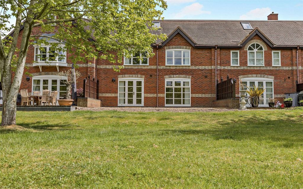 Property photo 1 of 18 Whitlingham Hall