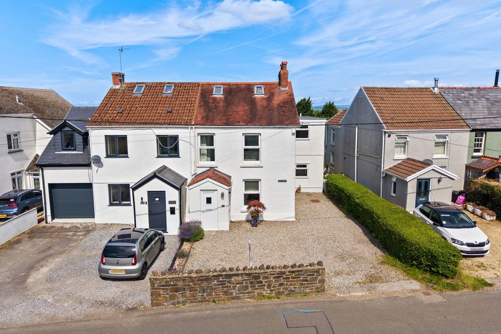 Property photo 1 of 34