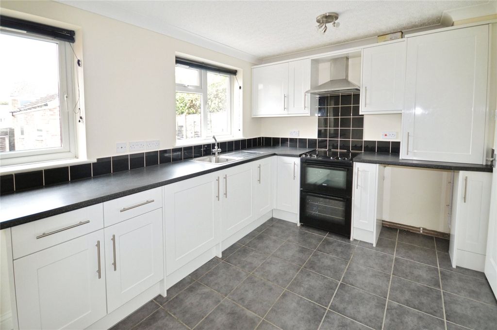 Property photo 2 of 13 Kitchen/Dining Room