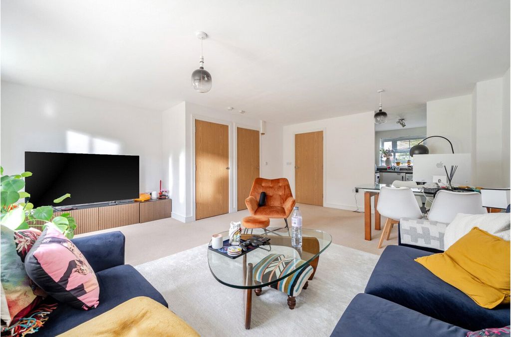 Property photo 3 of 9 Open Plan Living