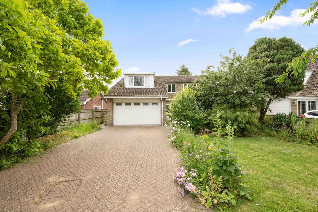 Property photo 1 of 30