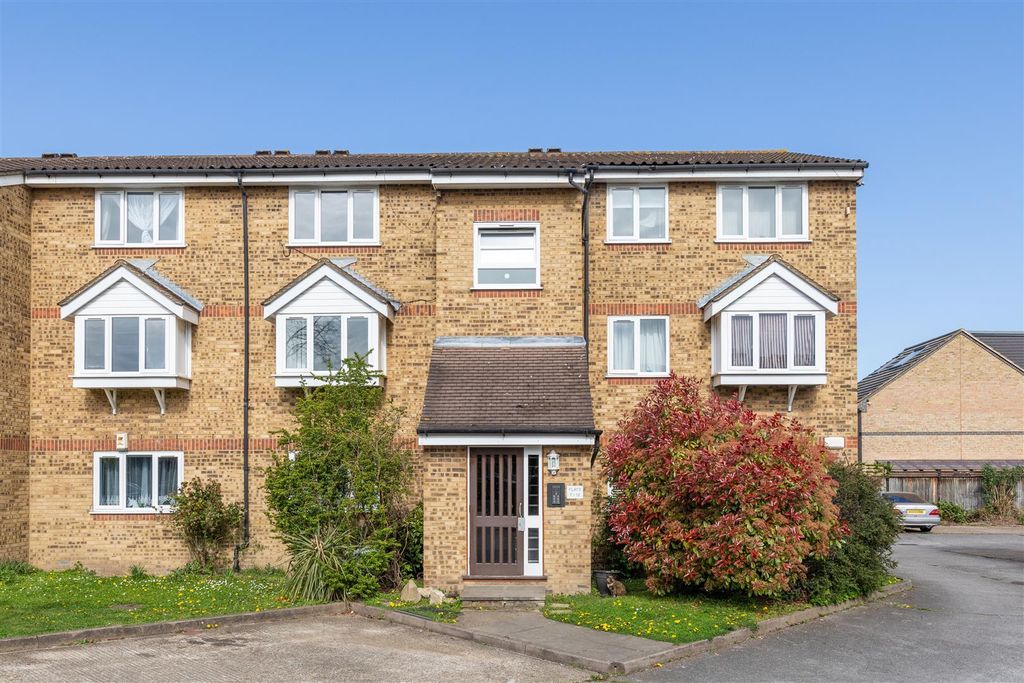 Property photo 1 of 12