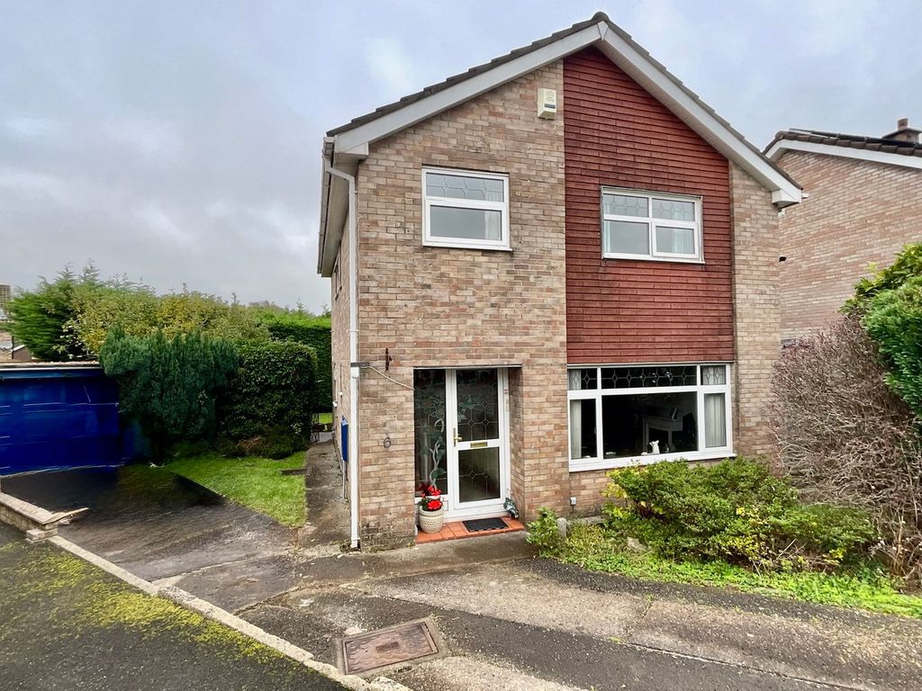 Property photo 1 of 21