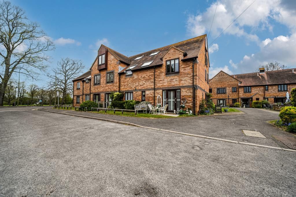 Property photo 3 of 20 Outside