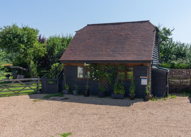 Property photo 1 of 9 Front