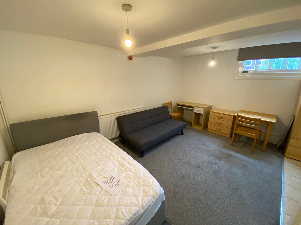 Property photo 1 of 4