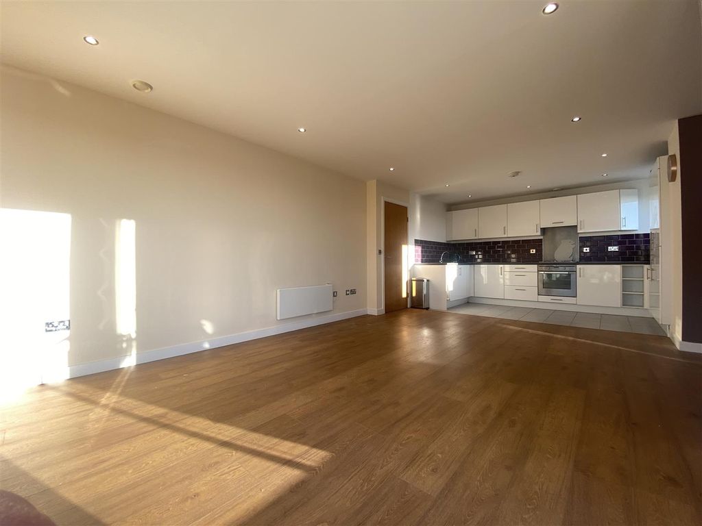 Property photo 2 of 8 Living Area/Kitchen