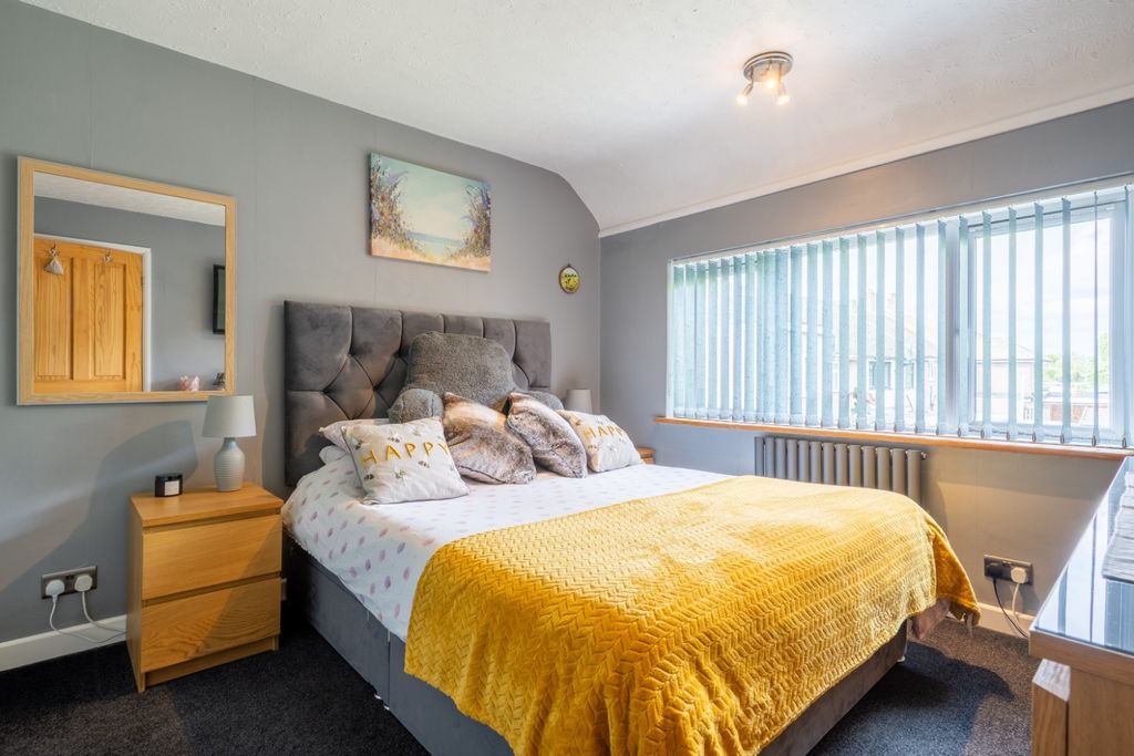 Property photo 3 of 21 5150405