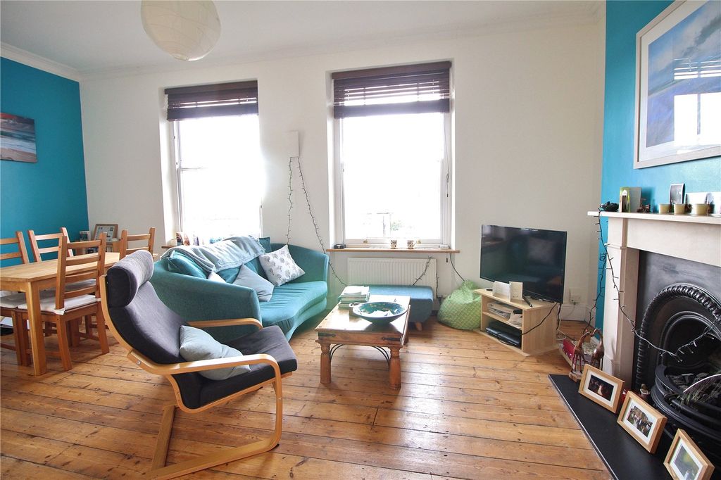 Property photo 2 of 12 Picture No. 01