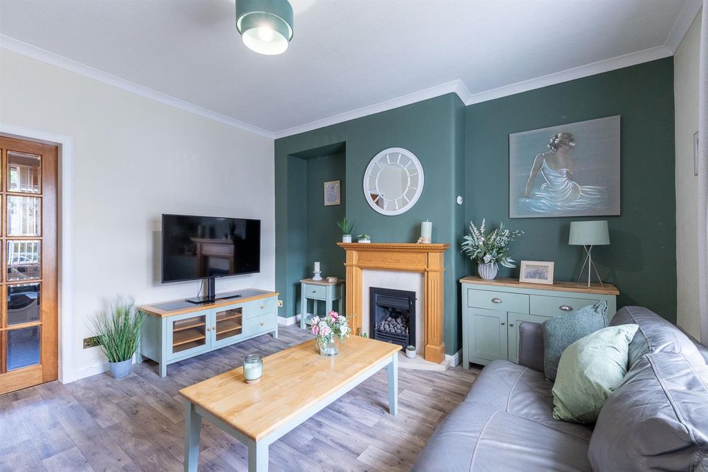 Property photo 3 of 23 56 Murray Crescent, Perth-36.Jpg