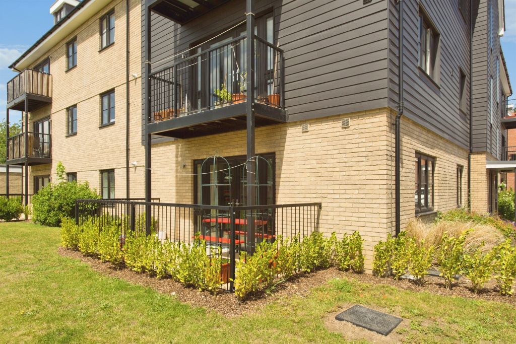 Property photo 2 of 13