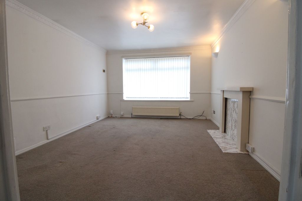 Property photo 2 of 8 B.Lo