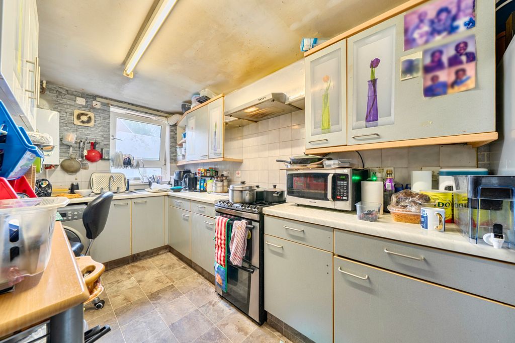 Property photo 3 of 6 Picture No. 09