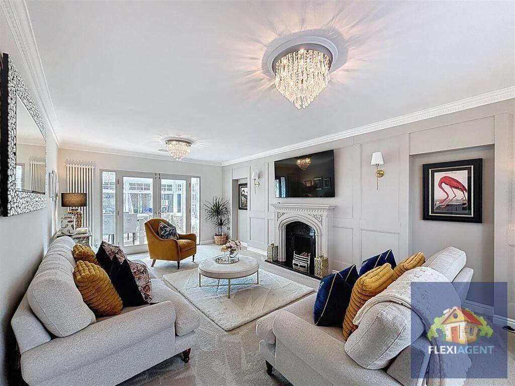 Property photo 2 of 90 4257314