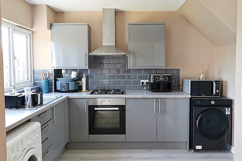 Property photo 2 of 14 Kitchen