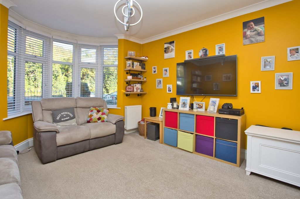 Property photo 3 of 14 Picture 3