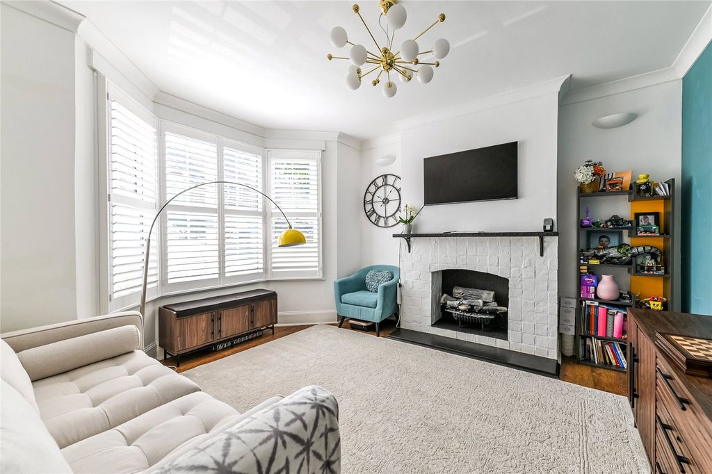 Property photo 3 of 24 Picture 3