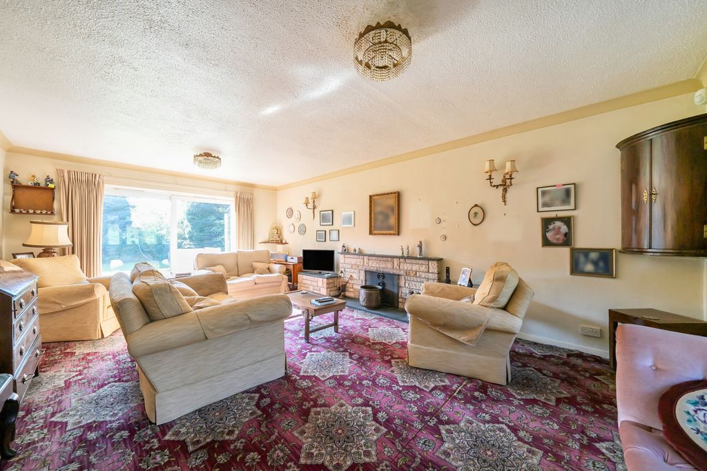 Property photo 2 of 28 1448300-1-69Ef959...