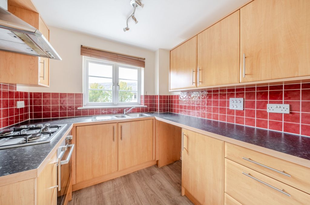 Property photo 3 of 18 1372816-9-68Ff7Ad3Cfa47