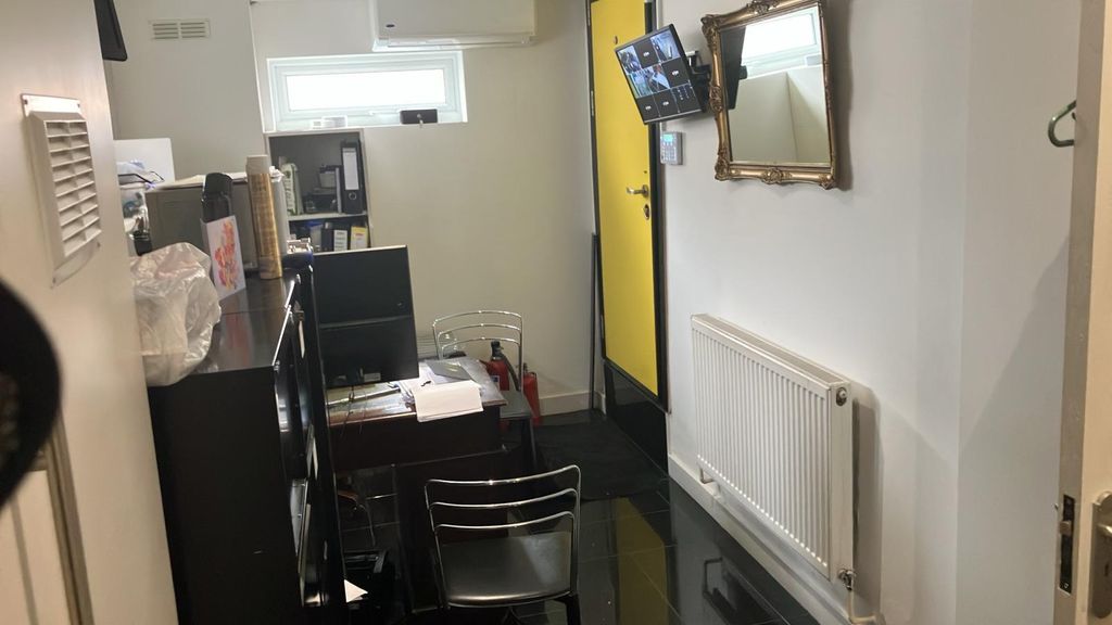 Property photo 2 of 5 Photo-2025-09-04-11-32-10[2].Jpg