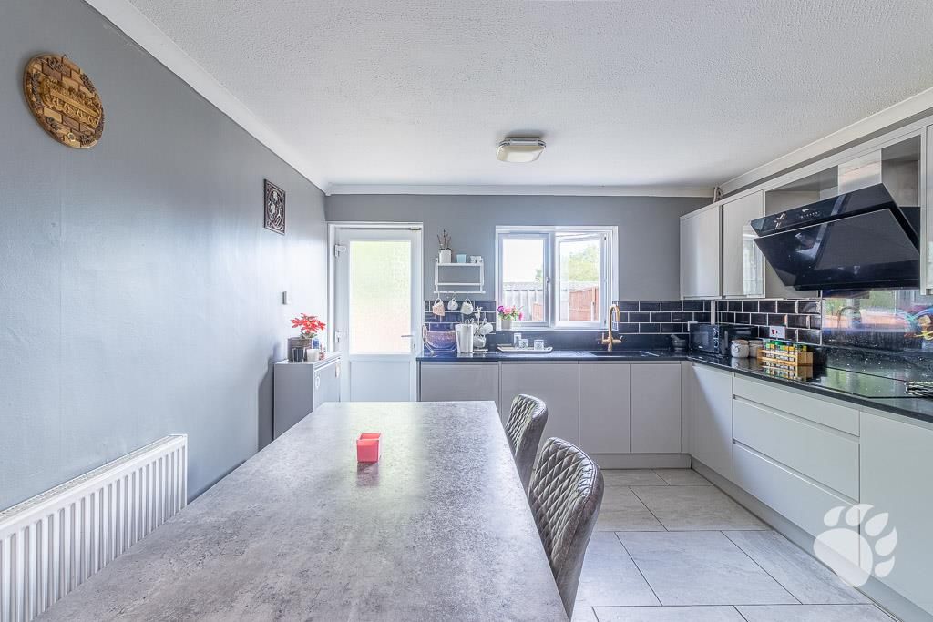 Property photo 3 of 24 Kitchen/Diner