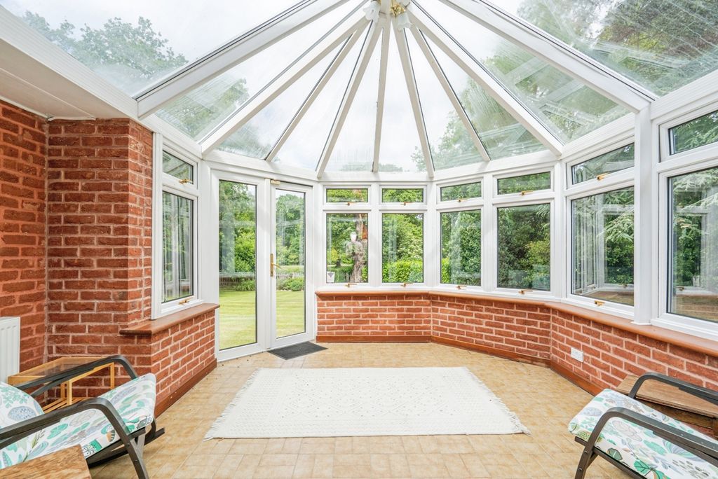 Property photo 3 of 32 Photo