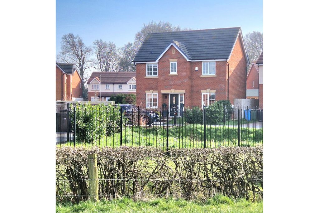 Property photo 1 of 22