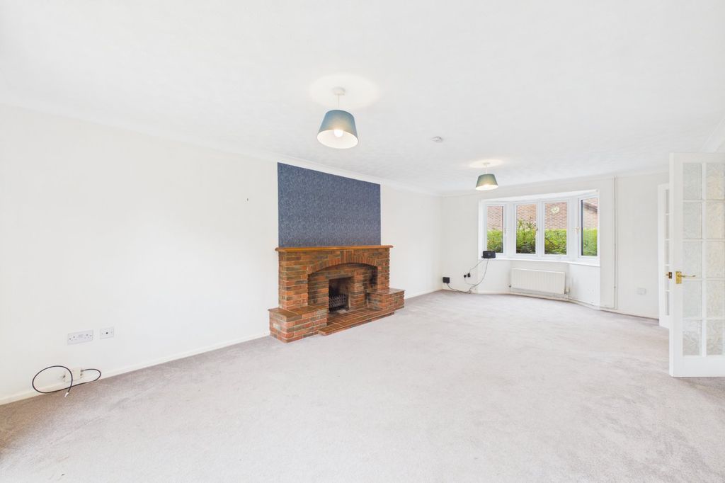 Property photo 2 of 17 Picture No. 05