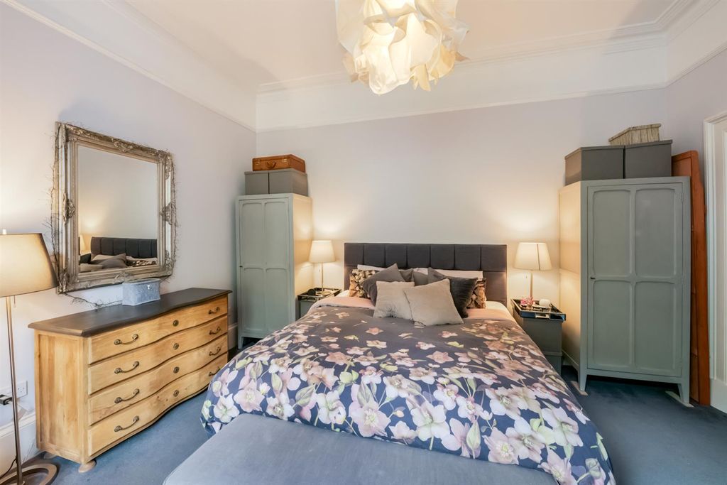 Additional image 18 of 5 bed semi-detached house for saleEast Faerwood, Harviestoun Road, Dollar FK14