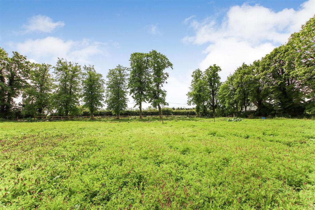 Property photo 3 of 6 Img_1217.Jpg