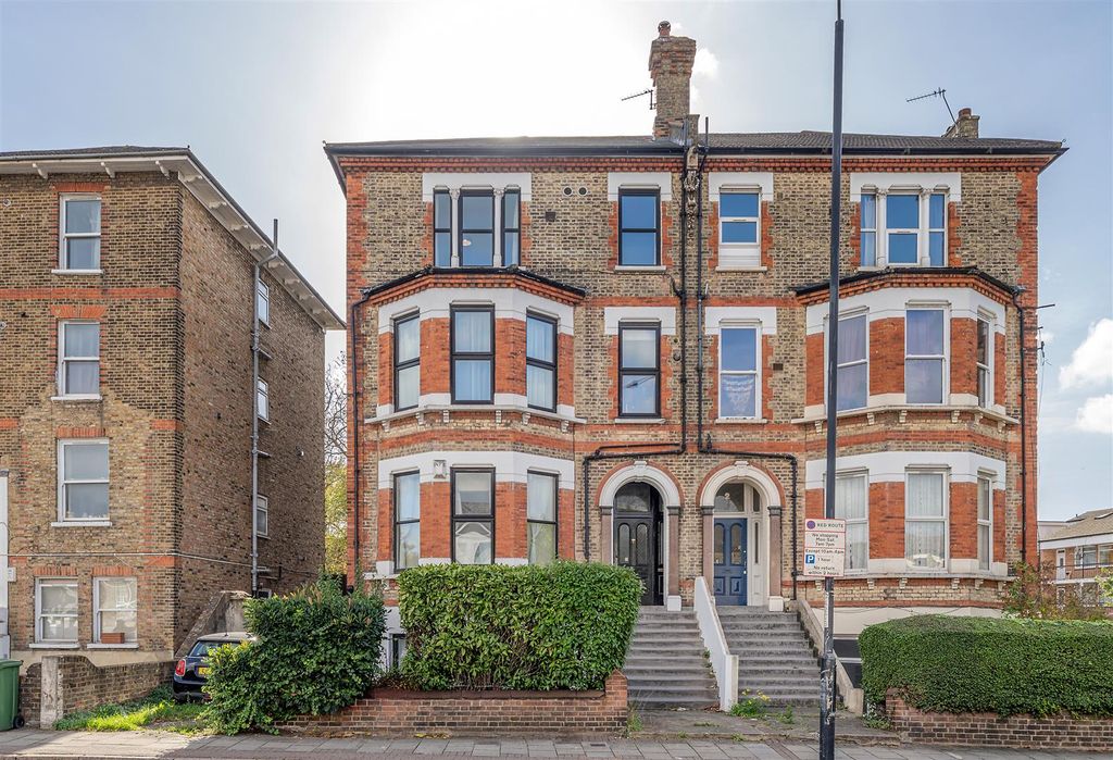 Property photo 1 of 16 Thurlow Park Road-6.Jpg