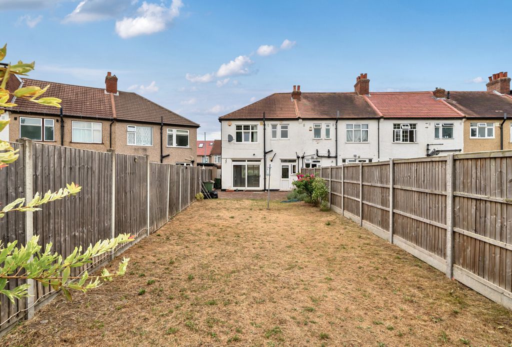 Property photo 2 of 16 Rear Garden