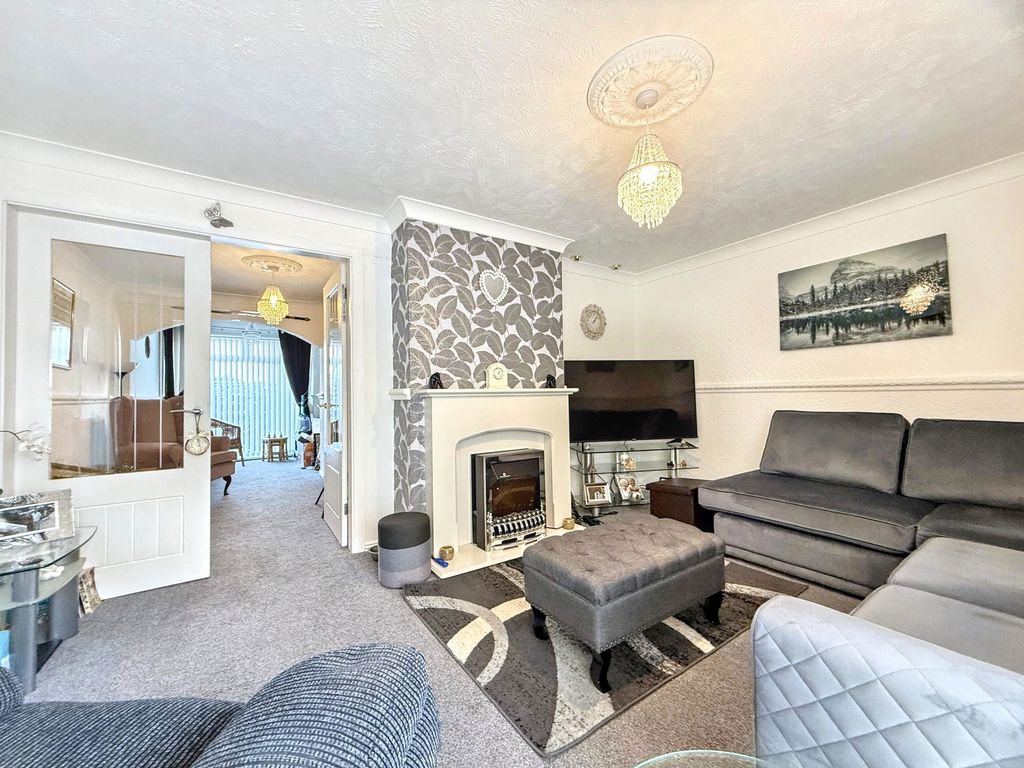 Property photo 3 of 26