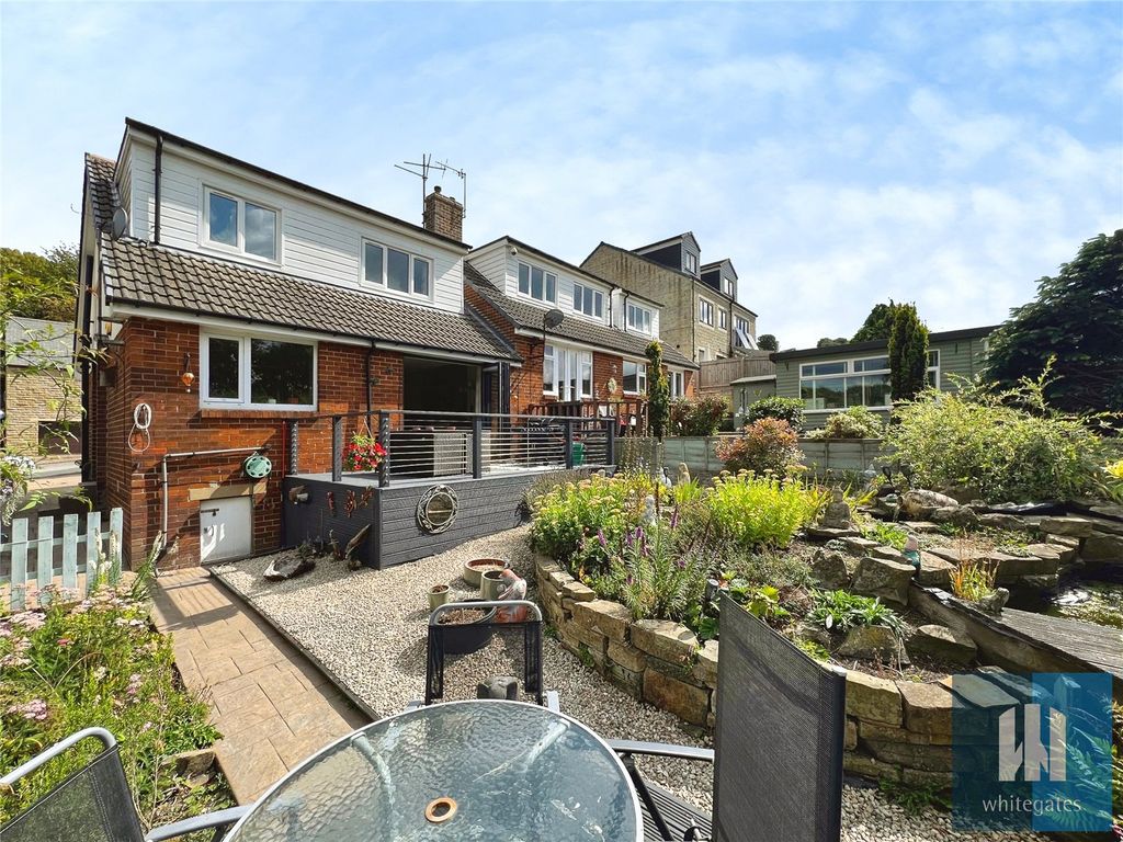 Property photo 1 of 24 Picture No. 16