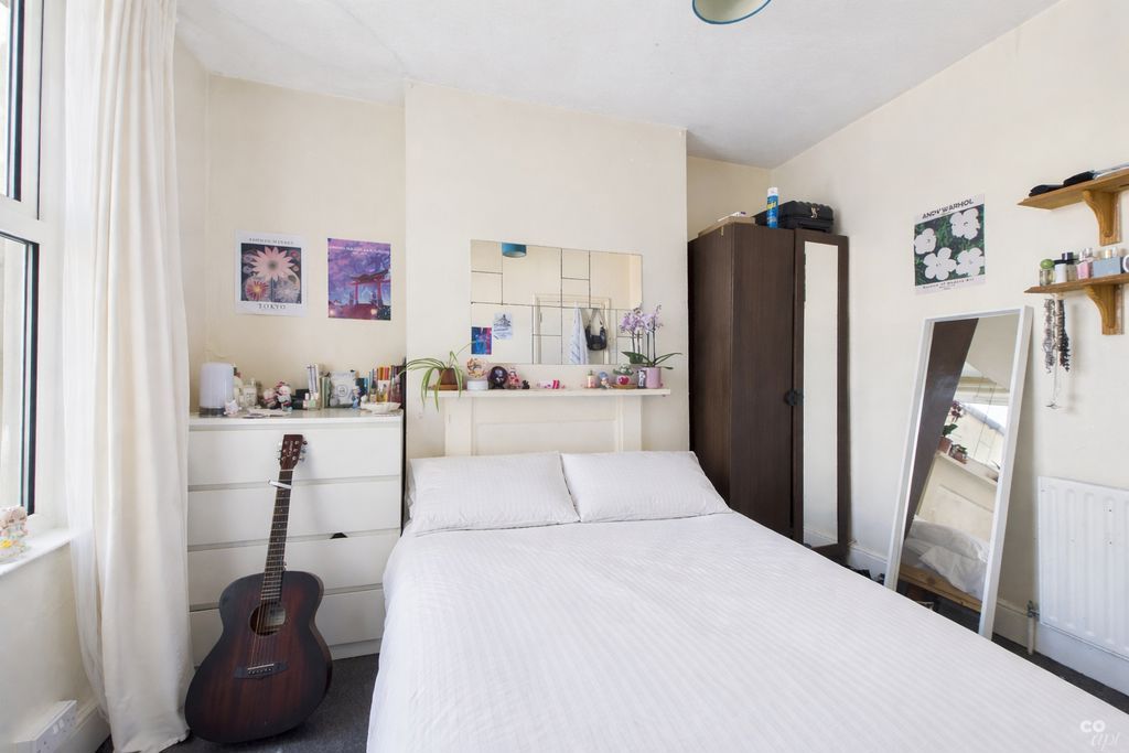 Property photo 3 of 11 Photo 15