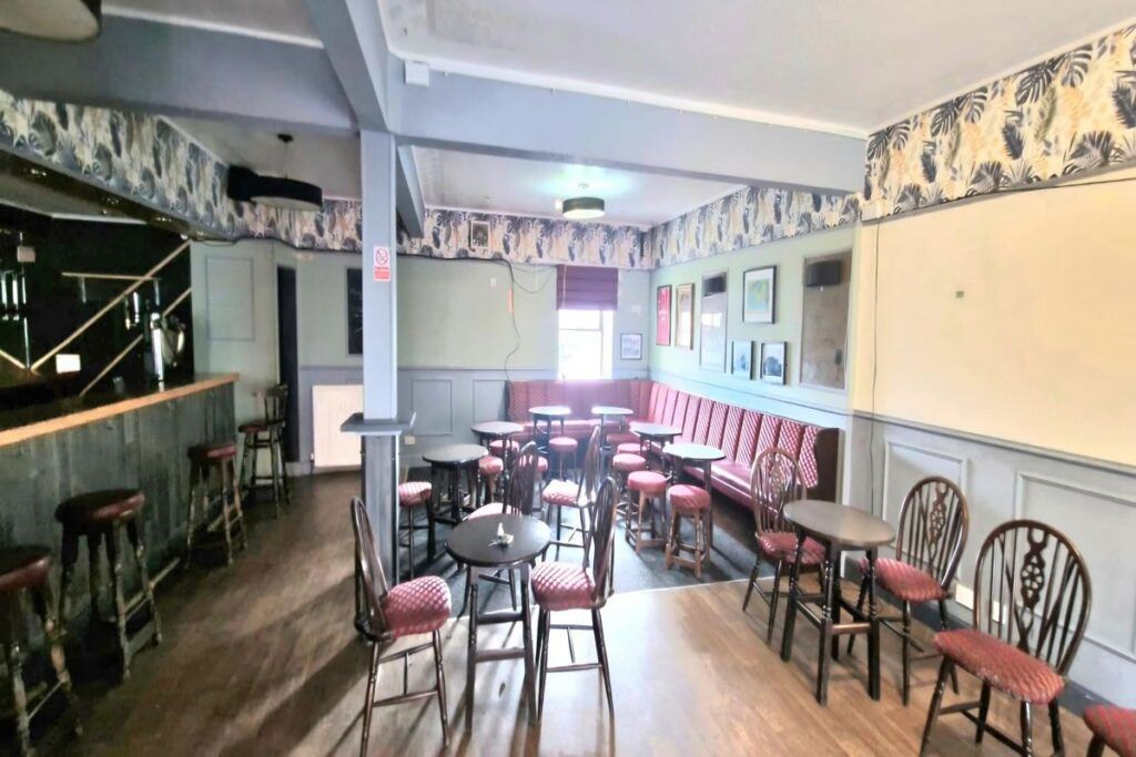 Property photo 3 of 8