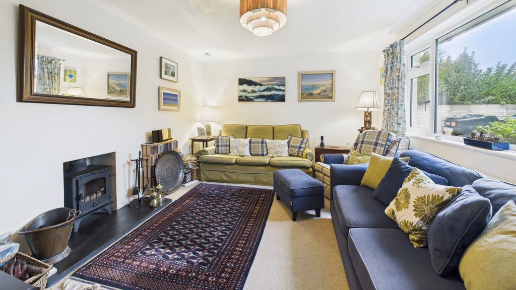 Property photo 2 of 14 Gallery