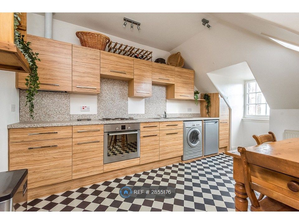 Property photo 2 of 30 Kitchen