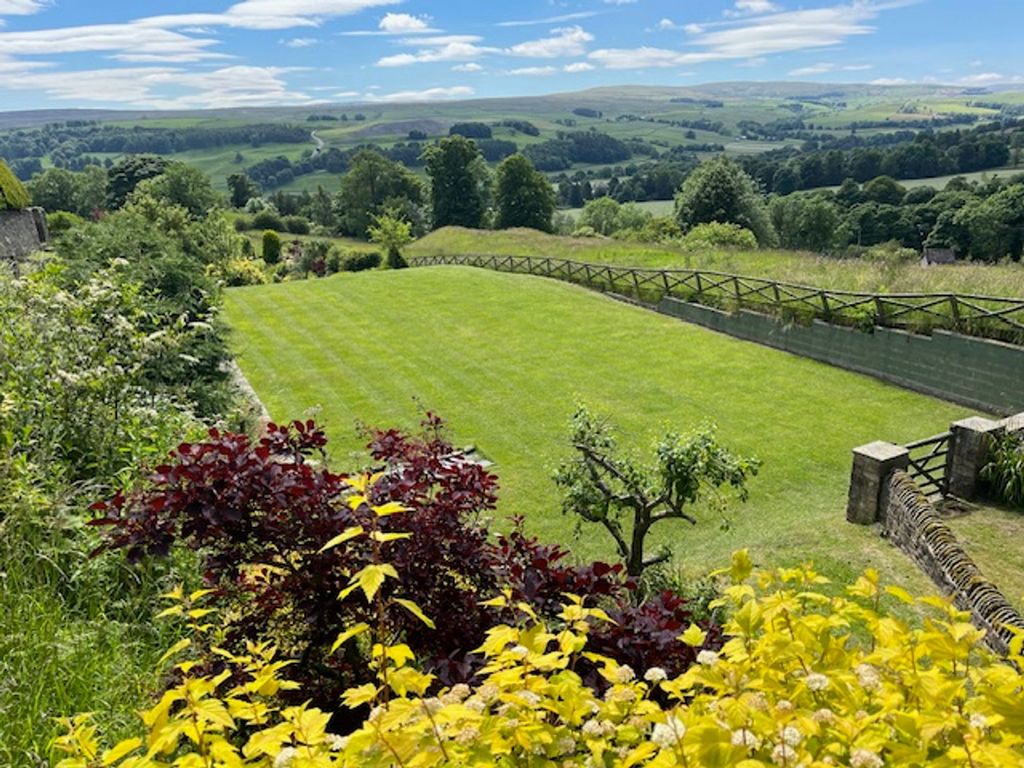 Property photo 3 of 9